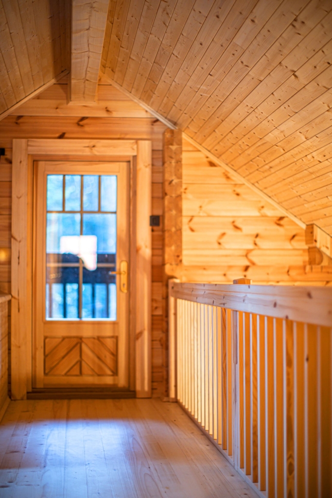 DRVENE KUCE HONKA VIDAK HOMES